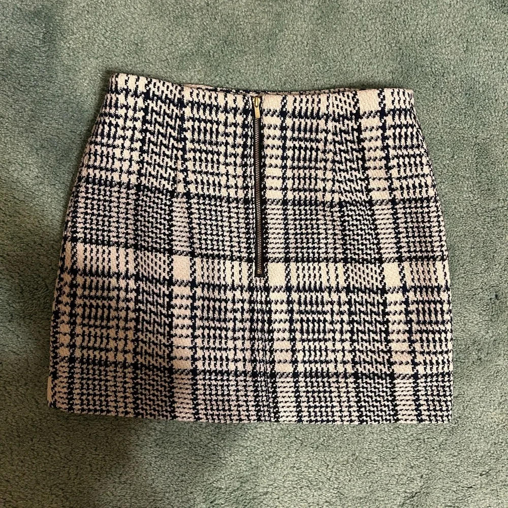 H&M Black and White Plaid Mini Skirt - Picture 3 of 4